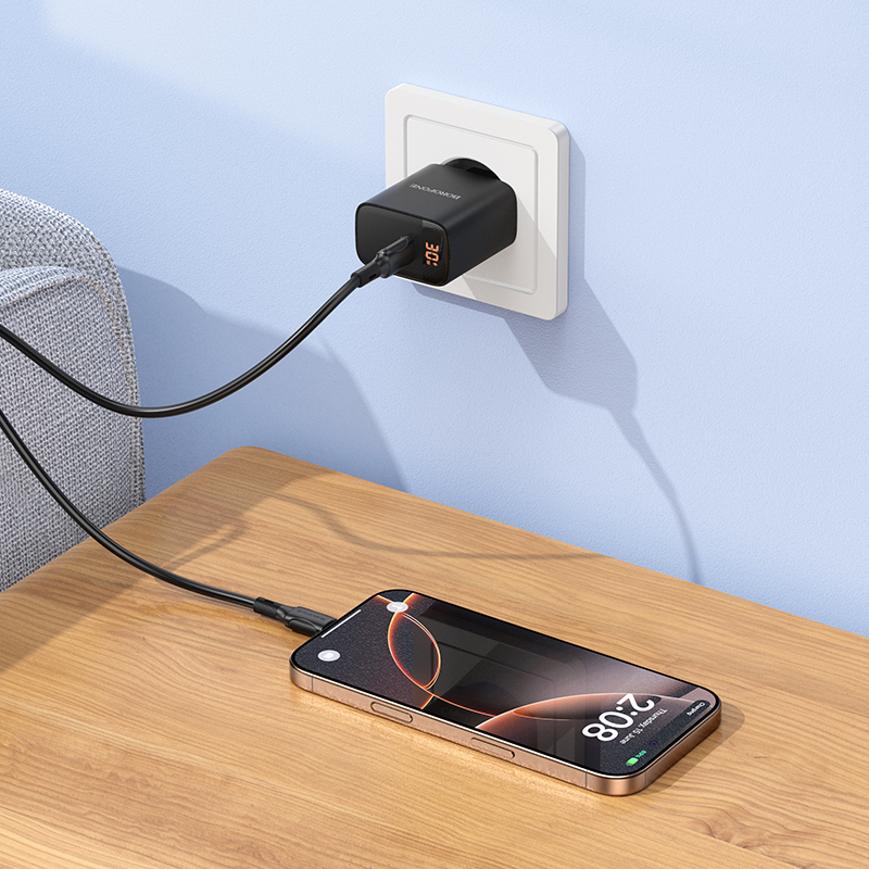 Мережевий зарядний пристрій BOROFONE BA97A Ilustre single-port PD30W charger with digital display (EU) Black — фото 9
