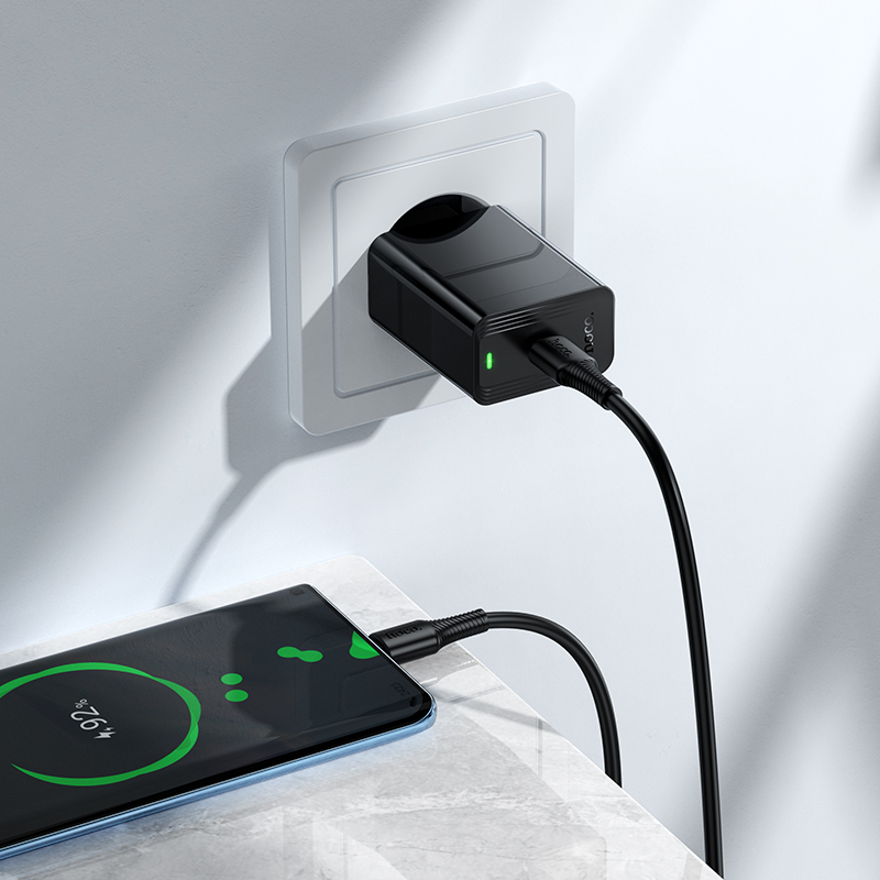 Мережевий зарядний пристрій HOCO CS93A Leader single port PD20W charger Black — фото 9