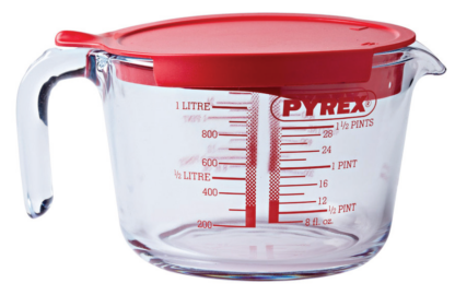 Мірна кружка PYREX Classic з кришкою 1 л