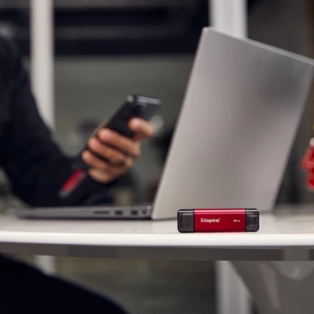 Портативний SSD Kingston Dual USB-A/C 2 ТБ Red/Black — фото 7