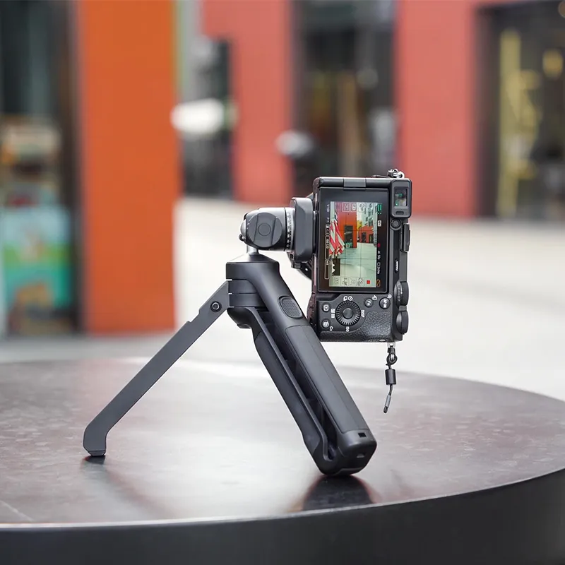 Ручка мініштатив Ulanzi TT38 One-click Opening Tripod — фото 8