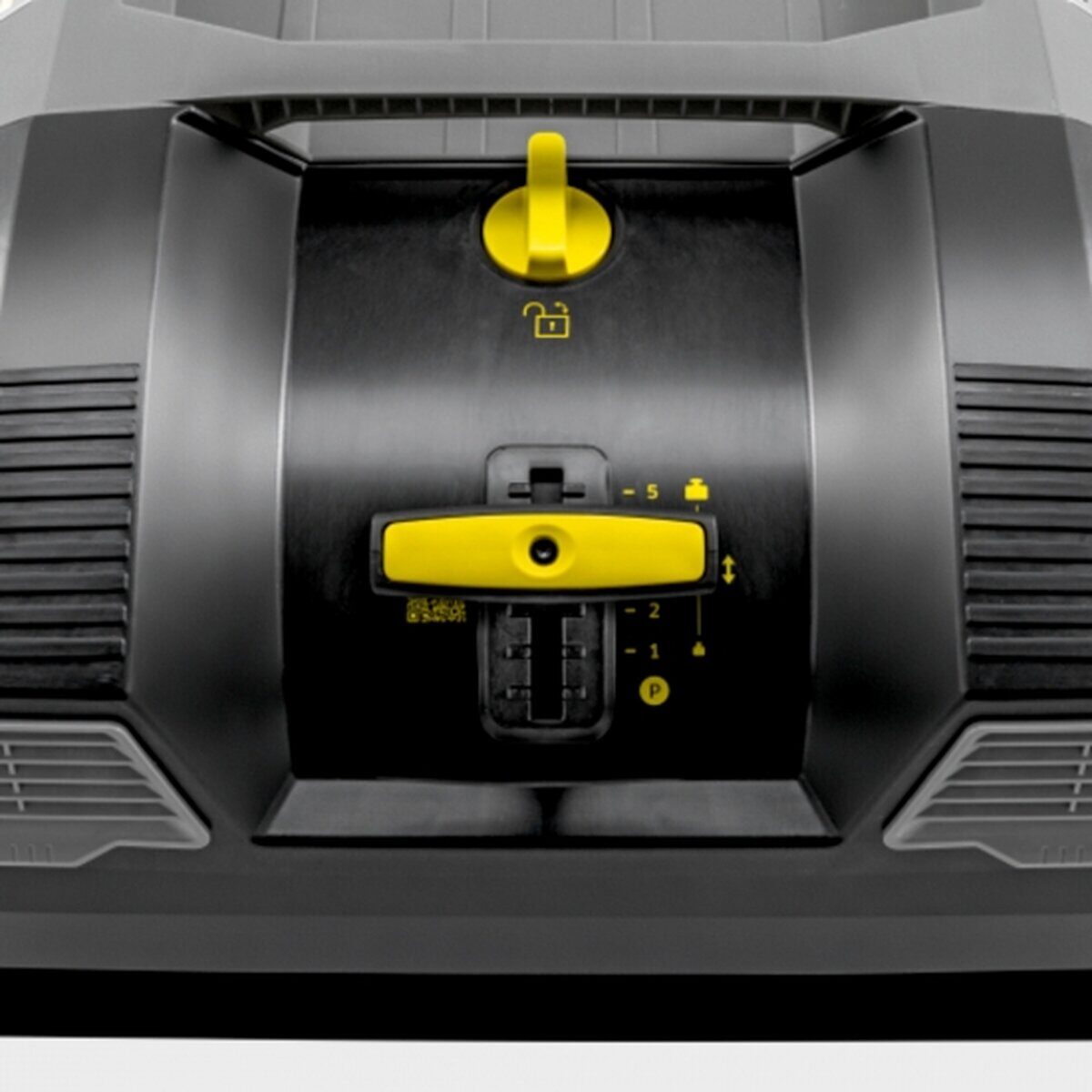 Підмітальна машина професійна Karcher KM 70/20 C 2SB ручна захват 98 — фото 6